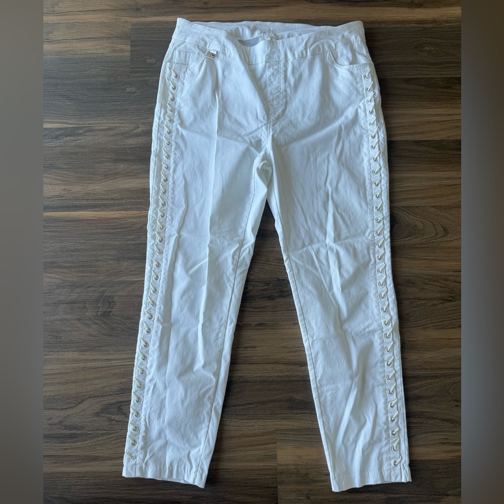 Lulu-B White Slim Pants with Lace-Up Side Detail Sz 16